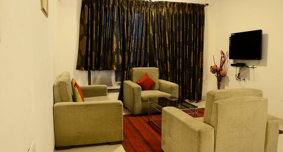 Green Apple Service Apartment, Mumbai 3